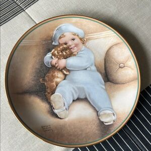 1986 Going to Town Plate Bessie Pease C. Hamilton Collection Child's Best Friend